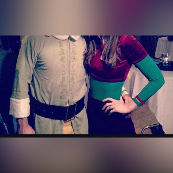 Elf Movie Jovie inspired 2 piece Small red velvet top + skirt - Picture 7 of 7